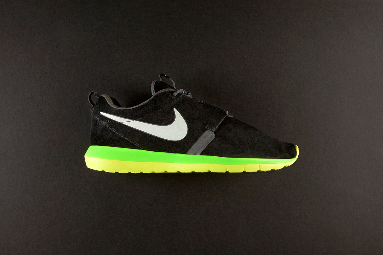 Nike Roshe Run NM Black/Volt