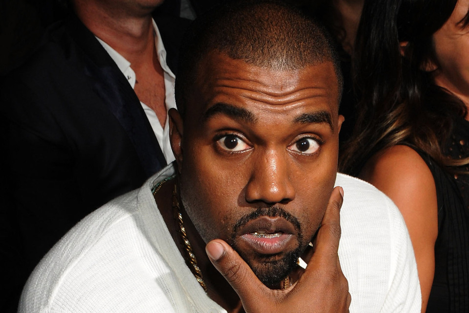 Kanye West aperçu avec un nouveau colorway pour les Yeezy Boost 350 !