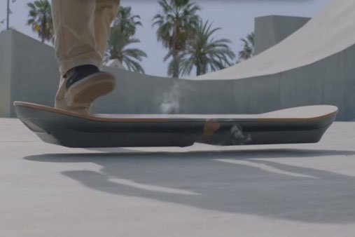 Lexus lancera son Hoverboard dans les prochains jours !