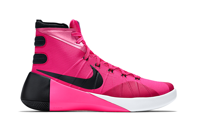 Nike poursuit sa série "Think Pink" avec sa Hyperdunk 2015