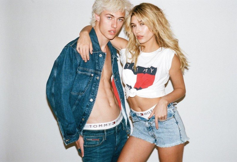 Tommy Hilfiger adopte le style 90s pour sa campagne Tommy Jeans